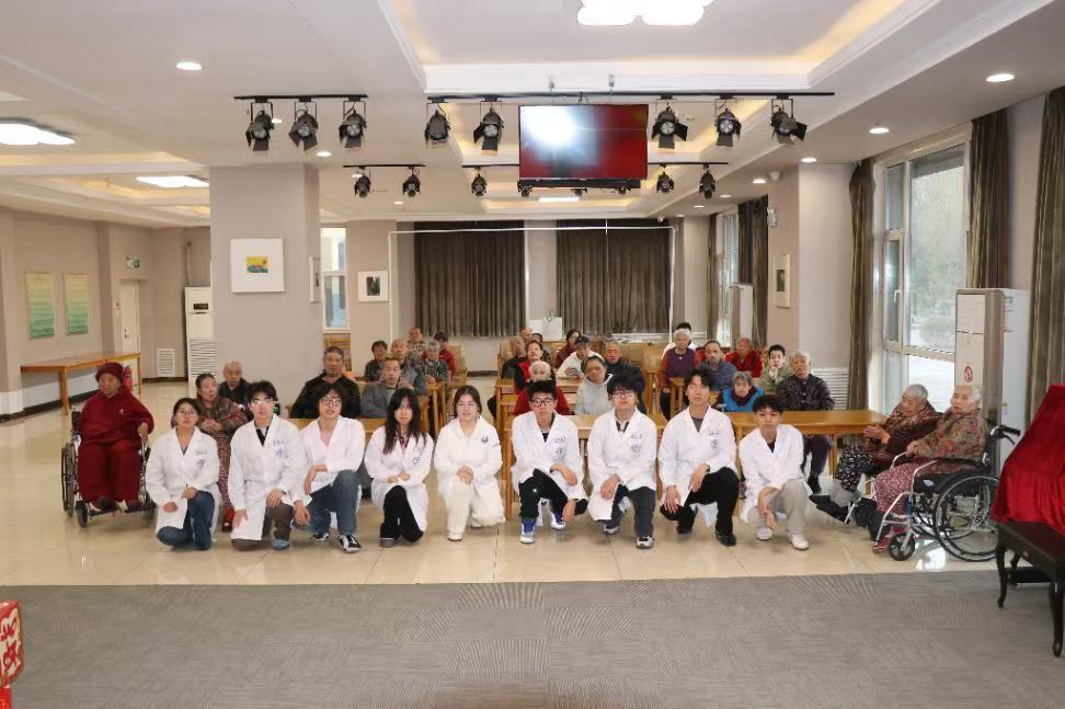 Team members and older adults after an accessible science salon