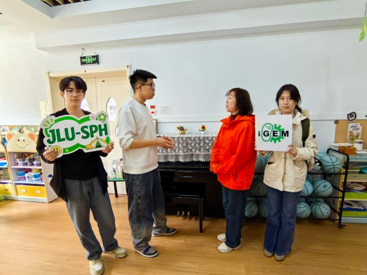 JLU-SPH team members during a kindergarten visit