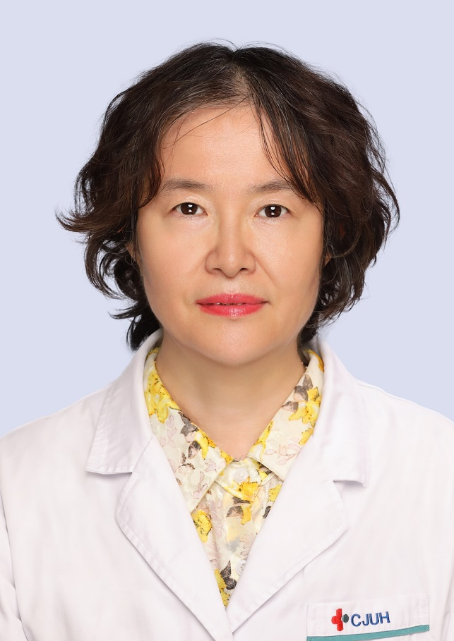 Portrait of the geriatric specialist who advised the project